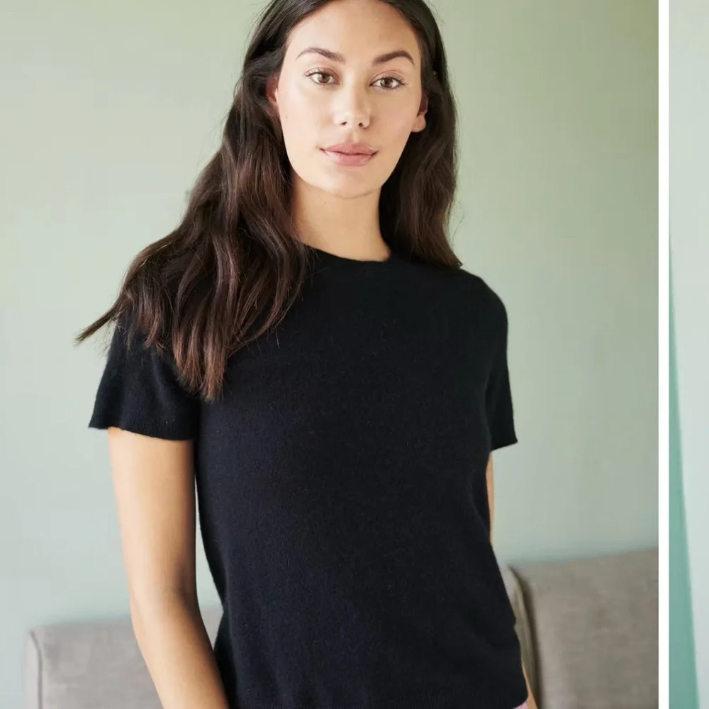 Quince Mongolian Cashmere Classic Black Knit Top - Picture 2 of 7